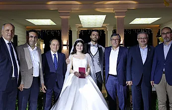 Ulusoy ve Özkara Ailelerinin Mutlu Günü