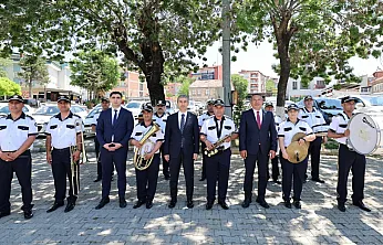 Vali Aktaş, Dinar Belediye Bandosundan Özel Karşılama