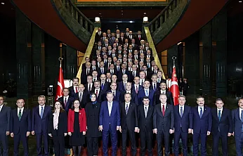 Vali Yiğitbaşı'ndan İdareciler Günü'nde Vatandaşa Hizmet Mesajı