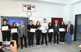 Verilen Sözler Tek Tek Yerine Geliyor: Öğrenciler iPad Air'lerine Kavuştu