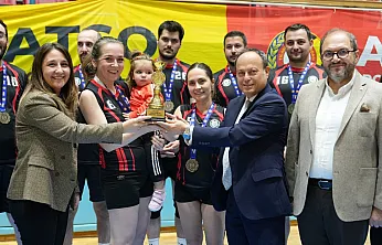 Voleybolun şampiyonu Sandıklı TSO