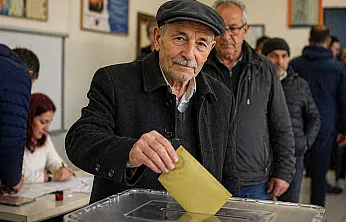 Yeni Araştırma: Afyon'da AK Parti, Ege Bölgesi'nde CHP