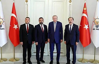 Yeni Başkan ve Başkan Adayları Reis İle Yanyana