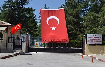 Yeni Hastaneyi Cezaevi'nin Yerine Yapalım