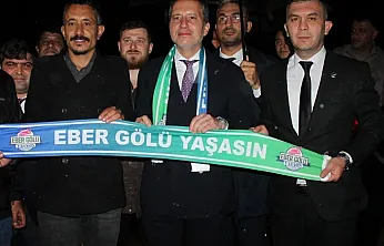 Yeniden Refah Partisi Lideri Erbakan'dan Eber Gölü Hareketine Destek
