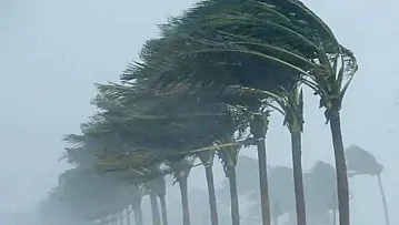 Afyon Valiliği İkaz Etti: Kuvvetli Rüzgâra Dikkat