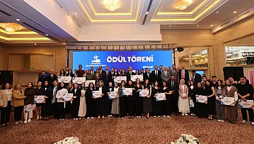 Bakan Yardımcısı Eminoğlu: Kitap Okumayan, Meydan Okuyamaz!
