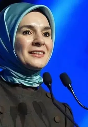 Bakan Göktaş'tan Burcu Köksal'a Destek Mesajı