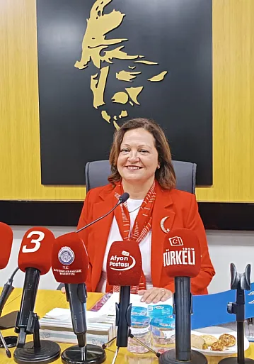 Köksal: Dünya Lideri Cumhurbaşkanımız Erdoğan'la Yürüyorum