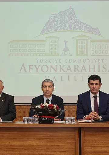 Vali Aktaş'tan Vatandaşa Hizmette Yüksek Standart Vurgusu