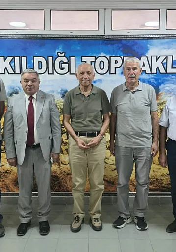 Zafer Yürüyüşünü Başlatan Vali Şuhut'ta