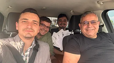 3 Oğlu İle Birlikte Üniversite Okuyacak