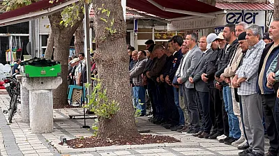 39 Yılda 19 Seçime Girdi!  Afyon'un Renkli Adayı Hayatını Kaybetti