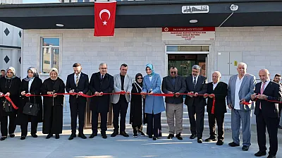 Afyon'da Yeni Cami Kapılarını Açtı