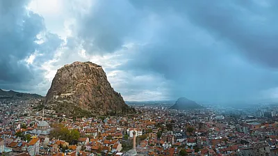 Afyonkarahisar'ın Nüfusu En Yüksek İlçesi Hangisi?