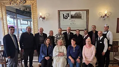 Atatürk'ün Hatırasıyla Yaşayan Lokantada Şairler Buluştu