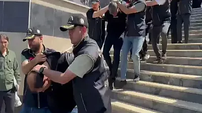 Borcunu Ödemedi Diye Pencereden Attılar
