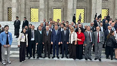 Bu Fotoğraf Kafa Karıştırdı