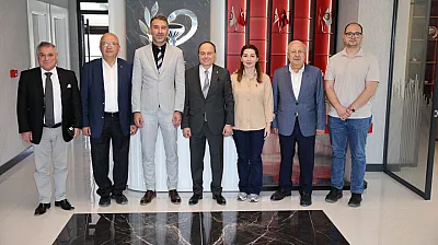 Eczacılar, Afyon Eğitim Vakfı'nın Yanında