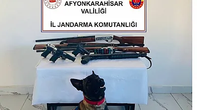 Jandarma Sinanpaşa'da Çok Sayıda Silah Ele Geçirdi