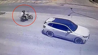 Kazada Ölüme Sebebiyet Verip Kaçan Sürücüyü Polis Yakaladı