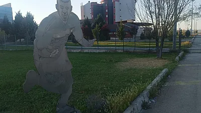 'Maketi Yenileyelim, Yeni İsimler Ekleyelim'