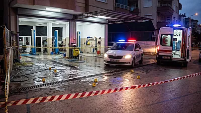 Oto Yıkama Dükkanında Silahlı Olay: 2 Kişi Öldü