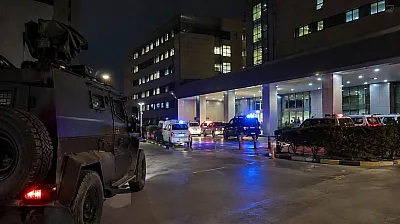 Öz Kızını Öldürmek İçin Hastaneyi Bastı!