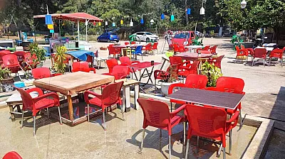 Parkta Başlayan Tartışma Kafede Bıçaklı Saldırıya Dönüştü