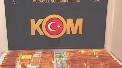 Polis Tarih Yazdı: 30 Adet 1 Kiloluk Külçe Altın Ele Geçirildi