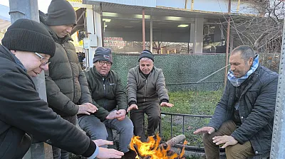 Soğuk Havalar En Fazla Pazarcı Esnafını Etkiledi