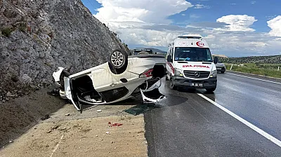 Takla Atan Araçtakiler Yaralandı