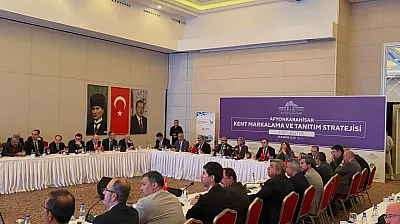 Vali Yiğitbaşı İle Başkan Yardımcısı Yıldız Arasında Dikkat Çeken Diyalog