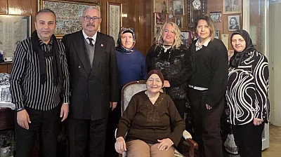 Yılın Annesi Seviye Özsoy'u Duygulandıran Ziyaret