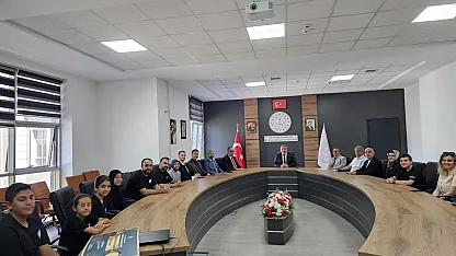 Bilgiyi Erdemle Bütünleştiren Nesiller Yetişiyor