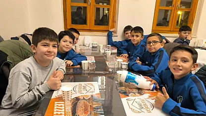 Minik Kramponlar Moral Depoladı