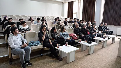 'Yapay Zekâ, Anadolu Üniversiteleri İçin Fırsat Eşitliği Doğuruyor'