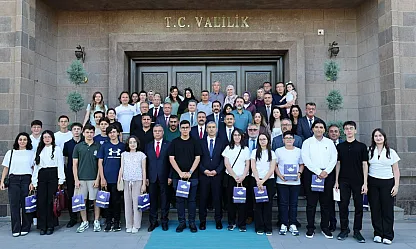 Başarılı Öğrencilere Vali Motivasyonu