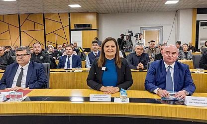Cumartesi 'CHP'deyim' Dedi Pazartesi Bağımsız Oldu