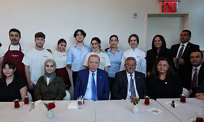 Erdoğan, Emirdağlı Ailenin New York'taki Pastanesinde Türklerle Buluştu