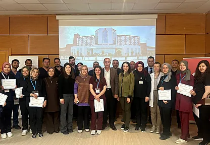 Afyonkarahisar Devlet Hastanesi Hemşireleri Sertifikalarını Aldı