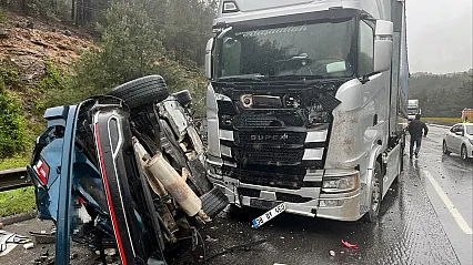 Afyon'a Eğitime Gelen Maliyeciler Kaza Yaptı: 1 Kişi Öldü