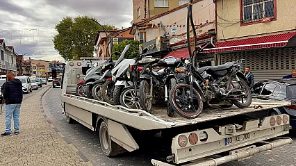 Afyon'da Emniyet Düğmeye Bastı! 52 Motosiklet Toplandı