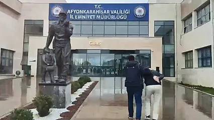 Afyon'da FETÖ Hükümlüsü Evinin Gizli Bölmesinde Yakalandı