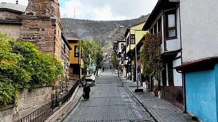 Afyon Ege mi İç Anadolu mu?
