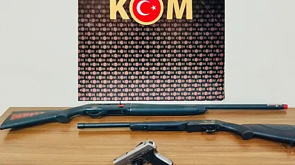 Afyon'un 2 İlçesinde Silah Ticareti Polise Takıldı