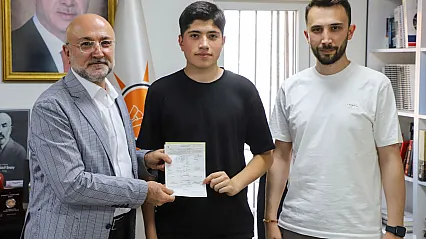 AK Parti'de Üye Kayıtlarına Devam