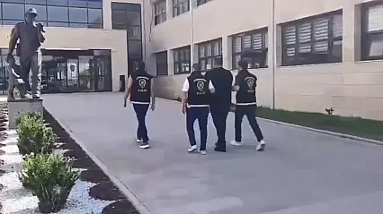 Aranan Cinayet Hükümlüsü Afyon'da Kıskıvrak Yakalandı