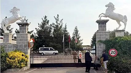 At Yetiştiricisi İki Aile Arasındaki Halı Saha Kavgası 4 İle Sıçradı: 2 Ölü