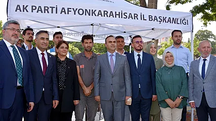 Bakan Kacır, AK Parti'ye Üye Kaydı Yaptı